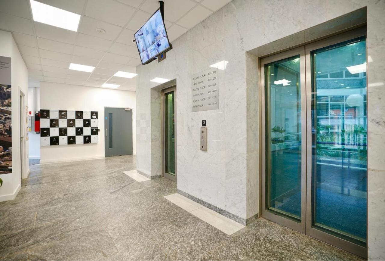 Bayard Apartments - 2 Bed Apartment Contractors Welcome بيتربرو المظهر الخارجي الصورة